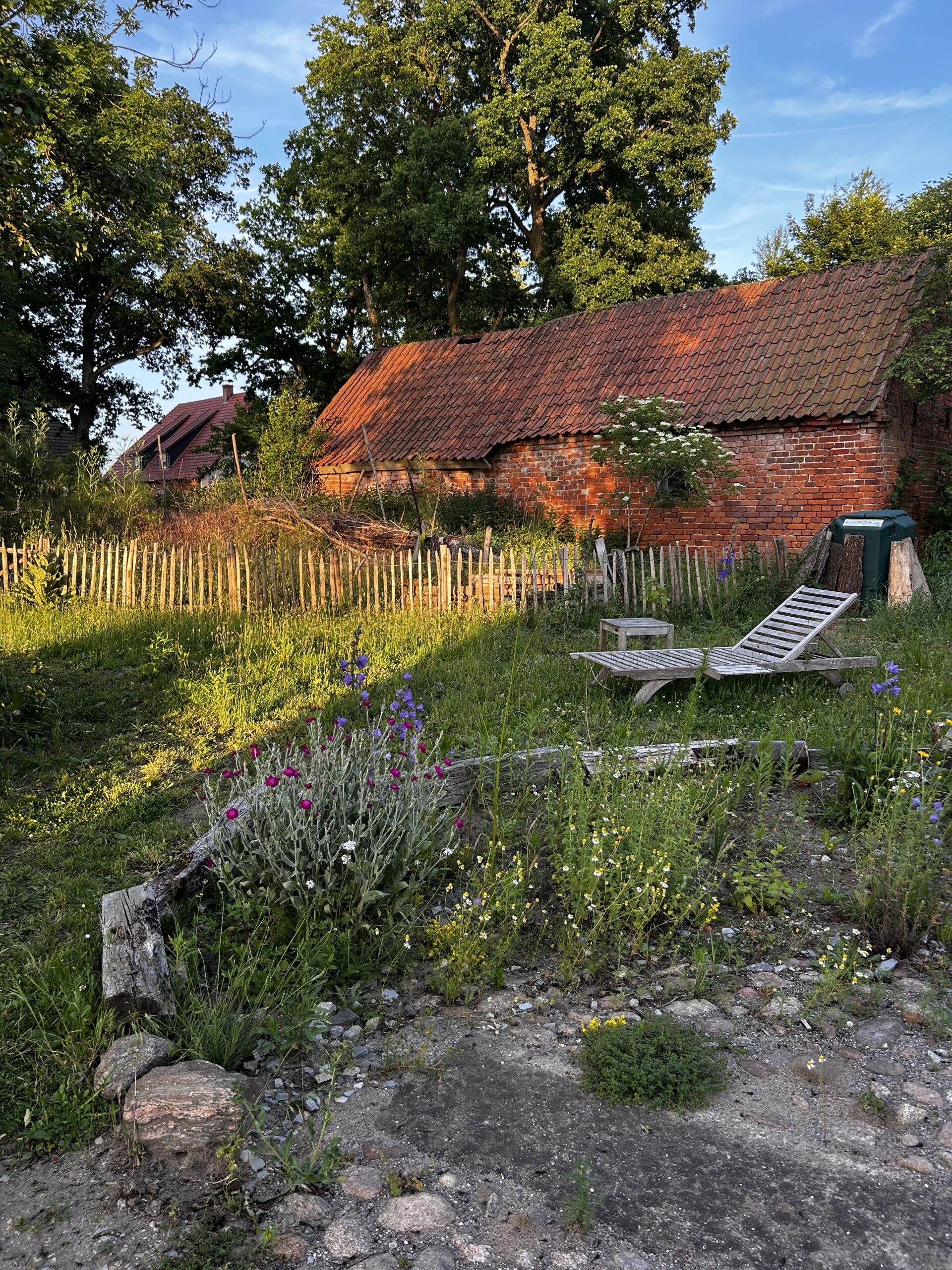 Garten mit Liege